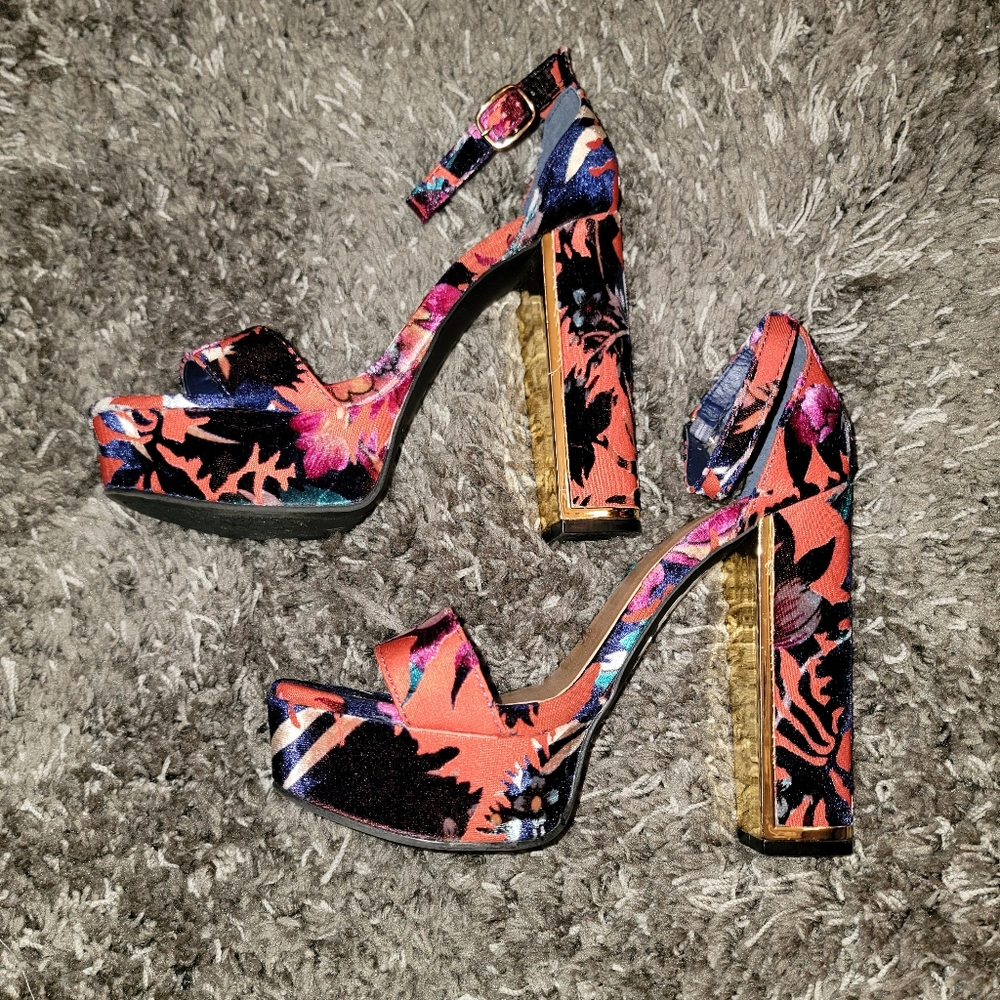 Tropical heels